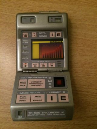 Star Trek First Contact Mark IX Science Tricorder Brent Spiner Signature Ed EFX 3