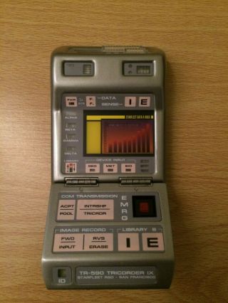 Star Trek First Contact Mark IX Science Tricorder Brent Spiner Signature Ed EFX 7