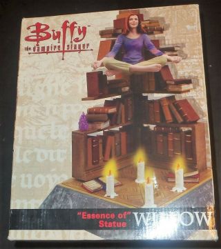 Buffy Vampire Slayer Essence Of Willow Diamond Select Light Up Statue Figure