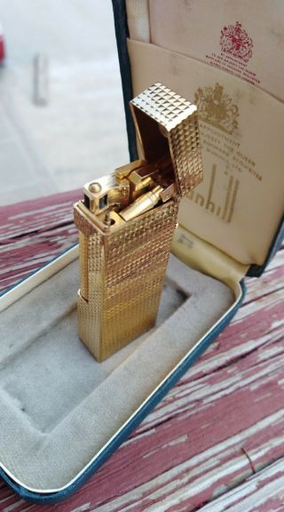 Dunhill Rollagas Golden Hobnail Pipe Lighter