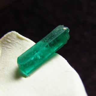 0.  92 ct Premium BEST Color Clarity Colombia Emerald GEM Crystal Facet Rough BUY 4