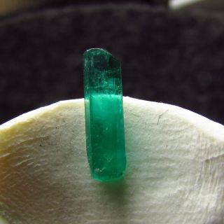 0.  92 ct Premium BEST Color Clarity Colombia Emerald GEM Crystal Facet Rough BUY 6