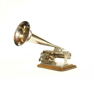 1900 Columbia Q Cylinder Phonograph w/Nickel Horn & Q Reproducer 2