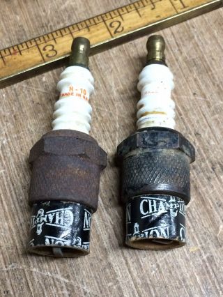 Vintage Champion Spark Plugs H - 10 Nos