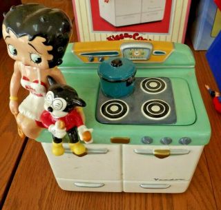 Betty Boop Cookie Jar " Kiss The Cook Sound Does Work When Lid Is Lifted