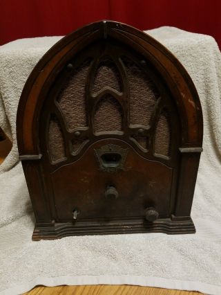 Antique Crosley Tombstone Cathedral Table Top Tube Radio Model 158