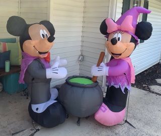Disney Mickey Minnie Mouse Cauldron 6’ Halloween Inflatable Lawn Yard Decoration