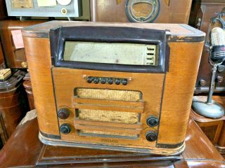 Restored Antique Philco 41 - 245 Table Top Tube Radio Wooden
