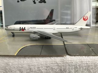 Dragon Wings Japan Airlines Boeing 777 - 200 1:400 Scale