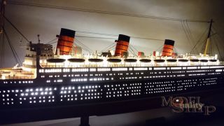 RMS Queen Mary Cunard Line Ocean Liner Handcrafted Model with Lights 40 