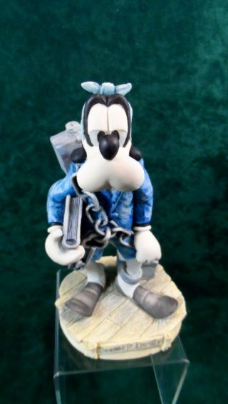 Disney Goofy Scrooge Minnie Mickey Mouse Christmas Carol LE Scotland Figurine 2