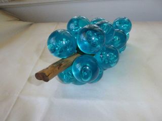 3 pc MID CENTURY LUCITE ACRYLIC TURQUOISE GRAPE CLUSTER & CANDLESTICK HOLDERS 5