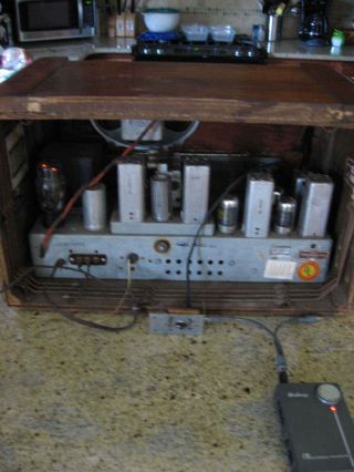 Philco Model 48 - 482 tube am,  shortwave,  FM radio 4