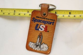 Vintage Keychain: Nasa Kennedy Space Center Spaceport Usa Faux Leather