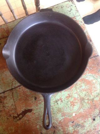 Griswold No.  720,  13 Inch Cast Iron Fry Pan Skillet