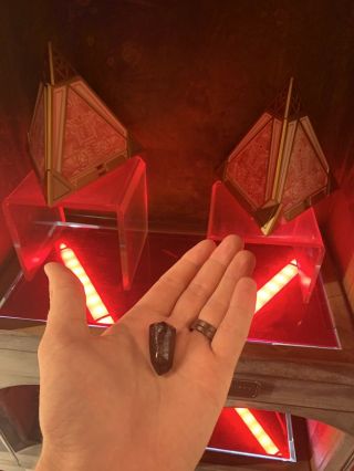 Disneyland Star Wars Galaxy’s Edge Black Kyber Crystal With Sith Holocron 2