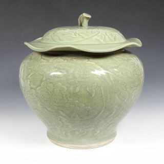 Chinese Longquan Celadon Green Porcelain Large Lidded Jar Pottery Ceramics China