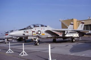 Kodachrome 35mm Slide Of 43 F - 14 Tomcat Us Navy Nov 1982