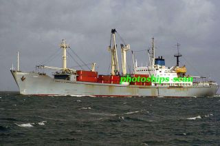 1 Slide Of Malta - Flag Evineo Cargo Ship Baby (ex - Magdeburg,  70 - 91,  Dsr)