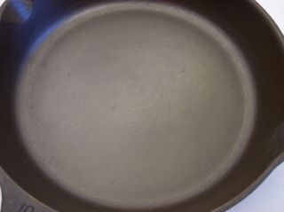 private for leftie Wagner 10 cast iron skillet smooth bottom Made in USA 2