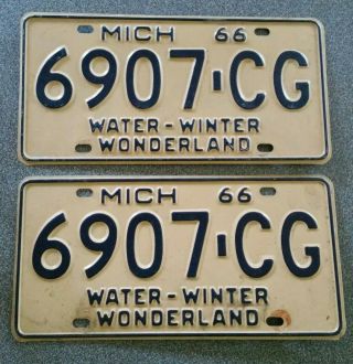 Vintage 1966 Michigan Blue On White License Plate 6907 Cg Matching Pair Set