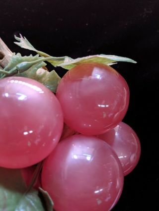 Vintage Lucite Acrylic Resin Grape Cluster Pearl Pink Mid - Century 4