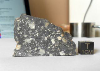 Meteorite Nwa 11273 (lunar) - 9.  6 G