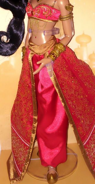 SIGNED D23 Expo Disney Aladdin Red Slave Jasmine 17” Doll Limited Edition 500 4