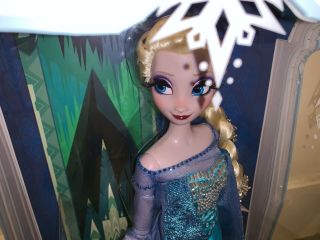 Disney Store FROZEN Snow Queen ELSA 17” Doll Limited Edition 2500 5
