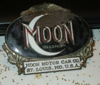 1930 ' s Moon radiator emblem,  2 1/2 by 2 in.  good. 3