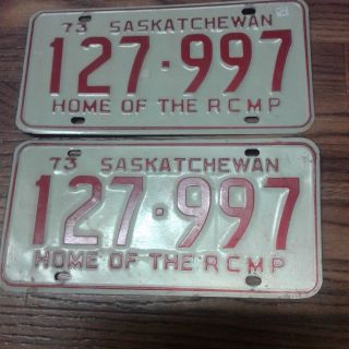 1973 Saskatchewan Canada Home Of The Rcmp Passenger License Plate Set 127 - 997