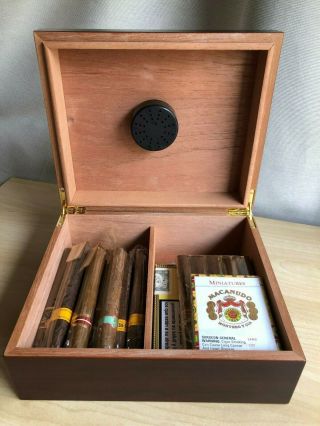 Cigar Humidor Wooden Box Humidifier Case With Adjustable Divider