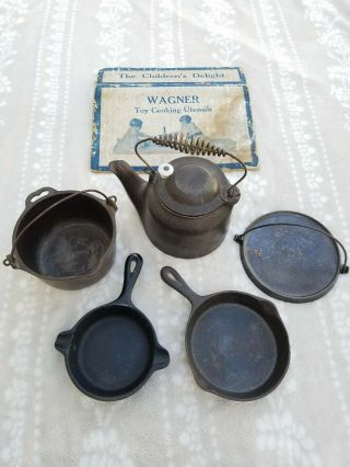 Wagner Ware Small Toy Cast Iron Set Cooking Utensils Box Griswold Sidney O Rare