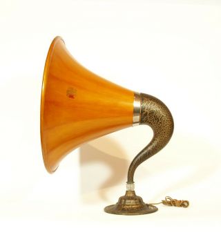 1924 Music Master Concert Radio Horn Speaker w/22 