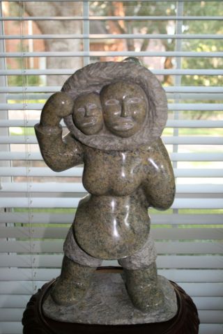 Iola Ikkidluak - Inuit Sculpture - Mother And Child - 2001 - Nunavut