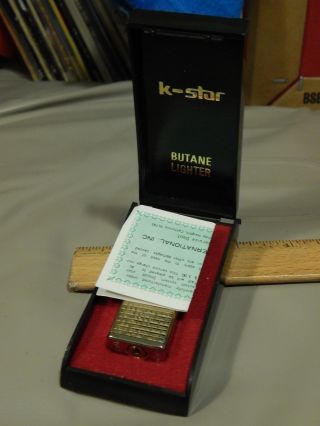 K - Star Butane Lighter W/ Case Gold Tone Grid Check Pattern Thin Profile Vtg