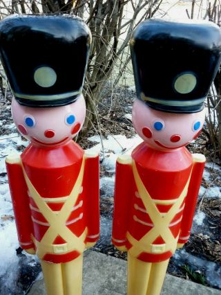 TWO BLOW MOLD SOLDIERS PINK FACED HARD PLASTIC UNION Lighted Christmas 6