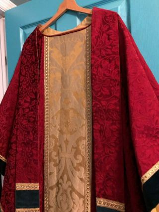 GORGEOUS CATHOLIC PRIESTS RED & GOLD DAMASK & BLUE CHASUBLE & STOLE BROCADE 2
