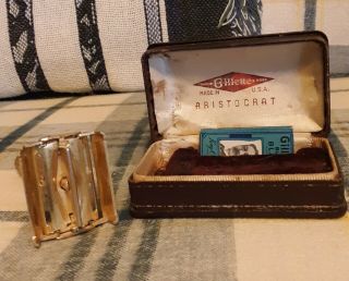 VINTAGE GILLETTE GOLD ARISTOCRAT SAFETY RAZOR - USA MADE - With box - 2