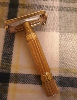 VINTAGE GILLETTE GOLD ARISTOCRAT SAFETY RAZOR - USA MADE - With box - 8