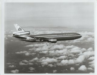 Large Vintage Photo - American Airlines Dc - 10 N102aa In - Flight