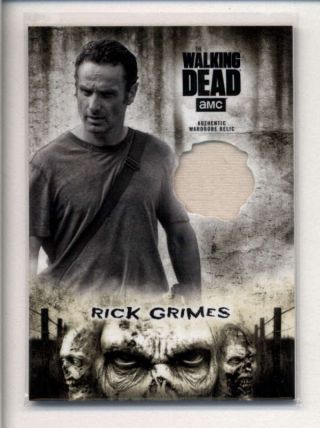 Rick Grimes Topps The Walking Dead Hunters & Hunted Authentic Worn Relic Ak3660