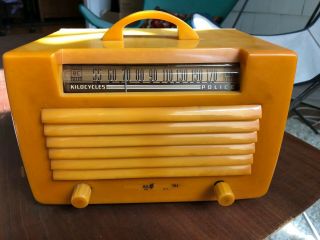 General Electric 1941 Catalin Radio L570 In Butterscotch