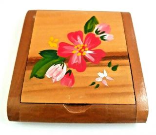 Vintage Wwii Rare Sweetheart Wooden Powder Compact With Hand Painted Flower.