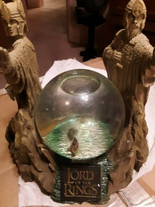 Lord Of The Rings " Argonath Snow Globe " Neca 2000 Awesome Lotr Figure