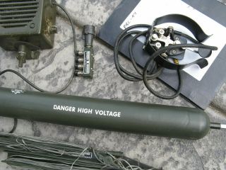 974 U.  S.  Army Collins Radio AN PRC - 47 Accessory Outfit With Antenna 3