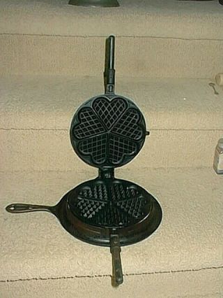 Griswold Alfred Andresen Heart & Star Shaped Cast Rosette Waffle Iron & Base 8