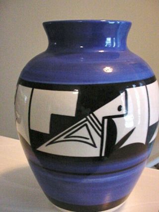 Ute Mountain Indian Pottery 1990 VASE signed M Hight 21 Black White Blue 6 
