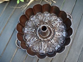cast iron bundt cake pan,  cast iron cake pan,  antique,  oak leaf 7