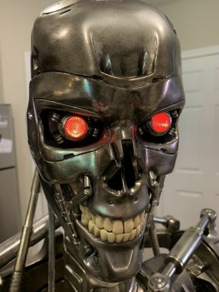 Sideshow Collectibles Terminator T800 Endoskeleton Lifesize Bust 7